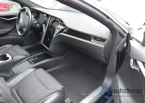 2018 Tesla Model S 100D/75D/P100D z USA, uszkodzony, nr VIN 5YJSA1E28JF266701